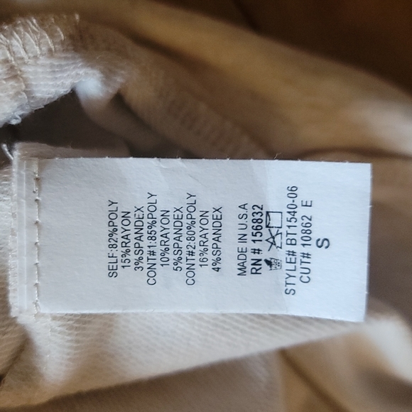 Leopard Color Block Top - Picture 4 of 5